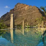 Playa Calera Hotel 4*