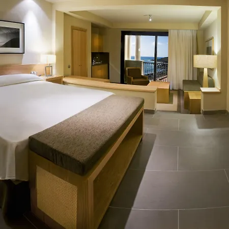 Playa Calera Hotel 4*