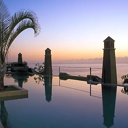 Playa Calera Hotel