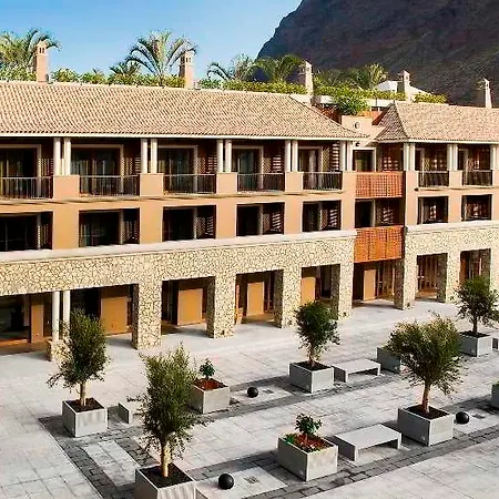 Playa Calera Hotel